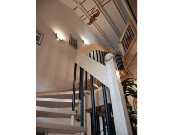 t04 Gallery